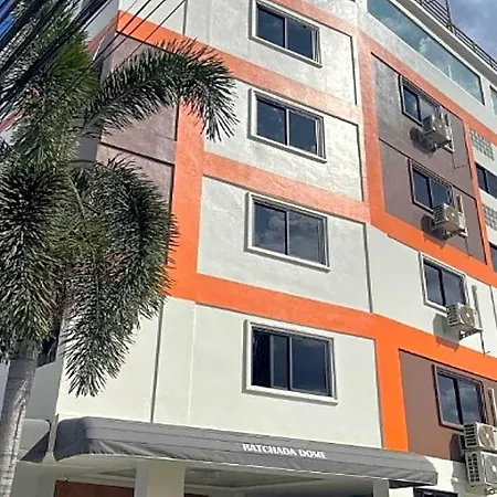 Ratchadadome Hostel Bangkok