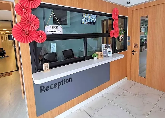 Ratchadadome Hotel 3*