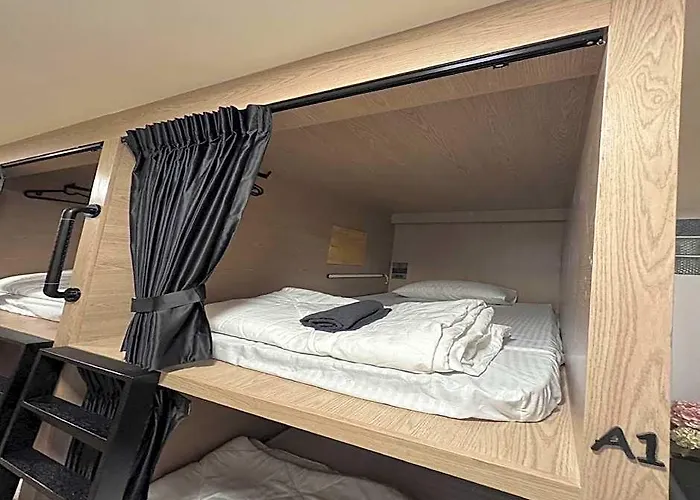 Ratchadadome Hotel
